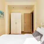 Elegant City Center Apartment